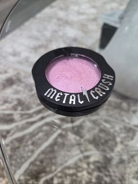 KAT VON D Extreme Metal Crush Highlighter In Roseshock